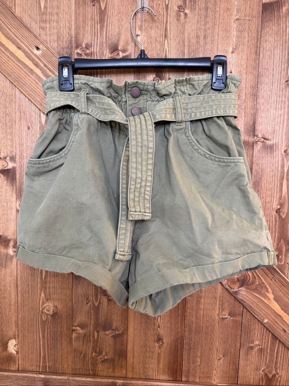 Abercrombie & Fitch Women’s Small Olive Green High Rise Paperbag Belted Shorts (